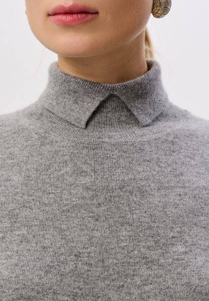 водолазка с разрезом на горле 2437W серый (3)