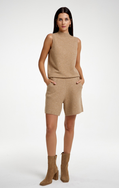 джемпер без рукавов 2435WS бежевый, шорты 23-0135 бежевые (1)