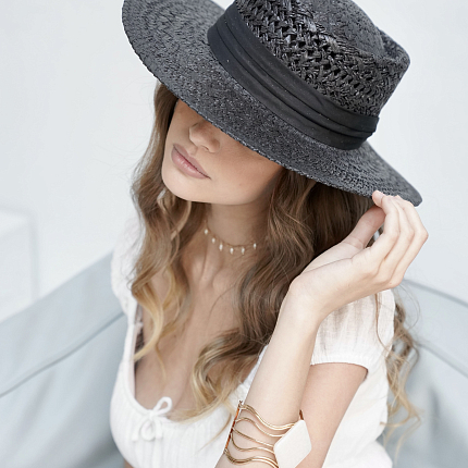 Модный аксессуар лета 2022 - женская шляпа