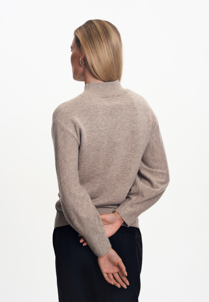 2480W джемпер бежевый люрекс (4)