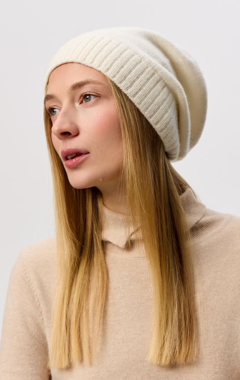 шапка 240197CH молочный (1)