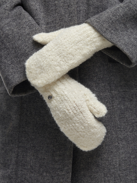 230109ES белые (3)