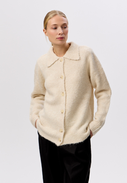 кардиган букле 25W0412K молочный (7)