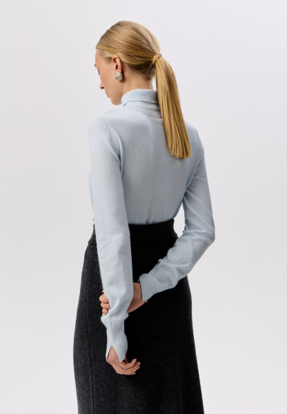 водолазка с разрезом на горле 2437W голубой (10)