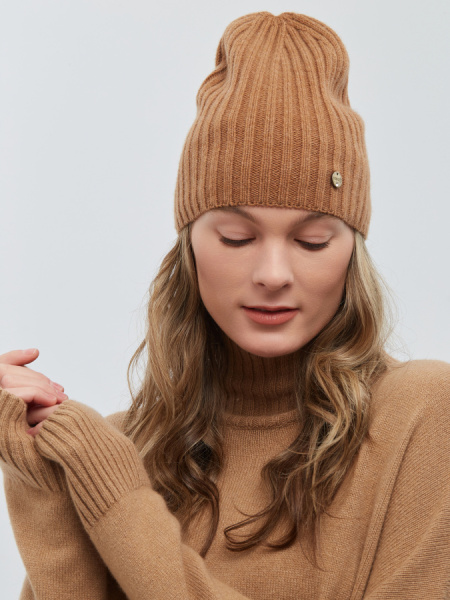 Шапка 230120CH кэмл (1)