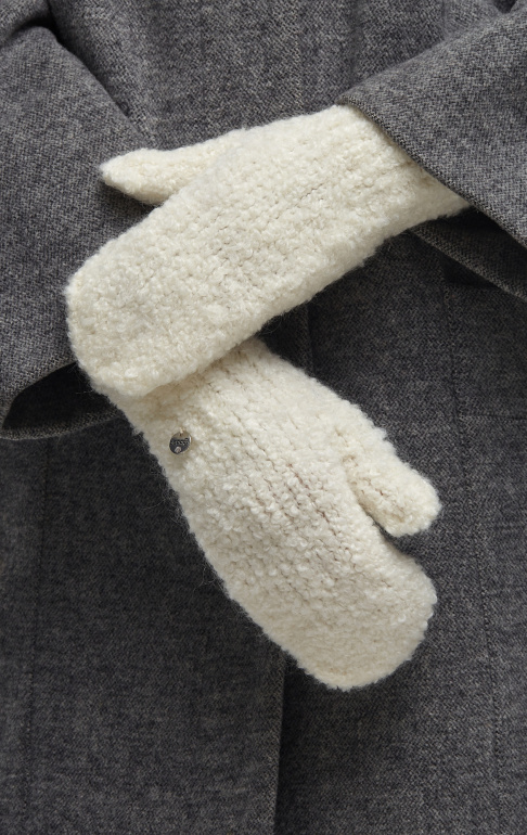 230109ES белые (3)