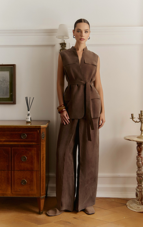 жилет 25S1031F коричневый мокко  брюки 25S6004F коричневый мокко 2