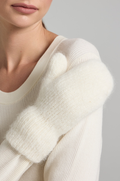 варежки 260124X - молочный 4