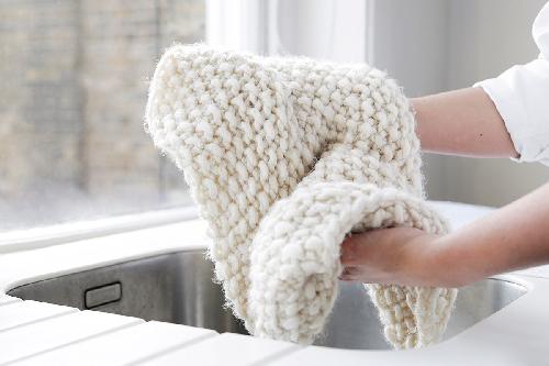 Рекомендации по уходу за кашемировыми шапками, шарфами и свитерами Рекомендации по уходу за кашемировыми шапками, шарфами и свитерами